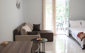 Mina'S Spacious Studio Apt : June '23 Renovated